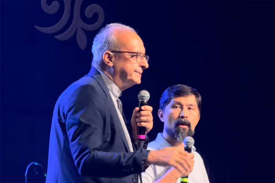 Rev. Botrus Mansour preaching in Prayer Asia conference in Almaty